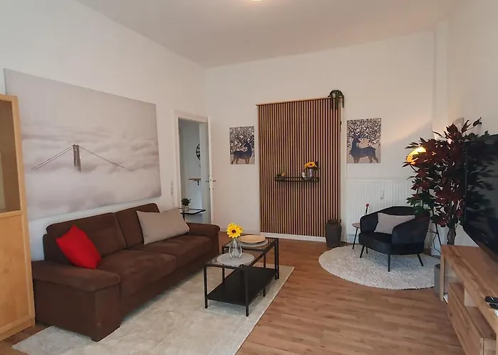 Janpartment - Geraeumig - W-lan - - Garten - Entspannung - Zentral - 10 Min Wv-werk - Carport - 24h Checkin 公寓 *