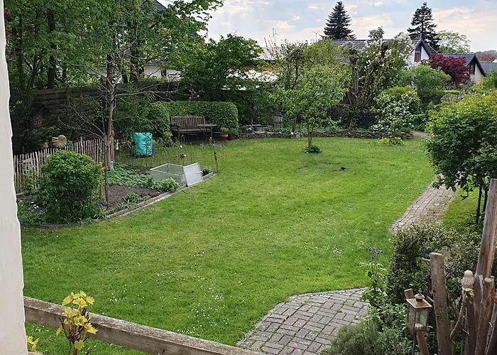 Janpartment - Geraeumig - W-lan - - Garten - Entspannung - Zentral - 10 Min Wv-werk - Carport - 24h Checkin